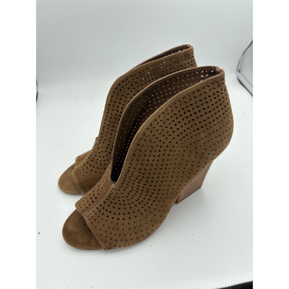 Vince Camuto Boots Womens Size 7 Brown Leather VC-Kainan Peep Toe Ankle Booties
